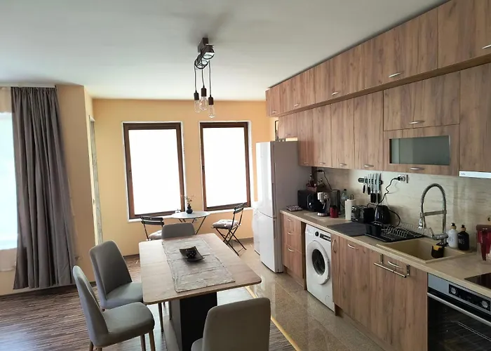 за гости александър דירה צ'פלארה